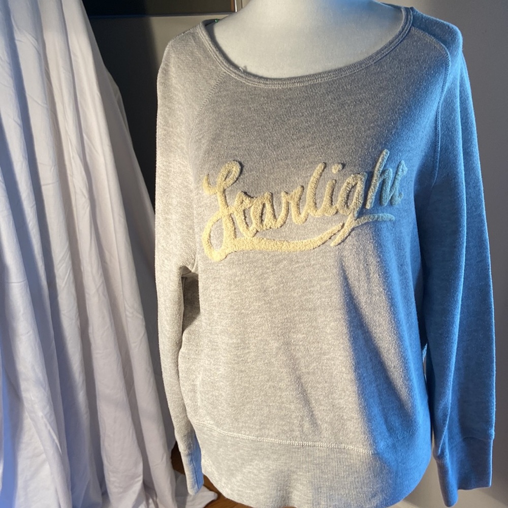 A loves A sweatshirt size m